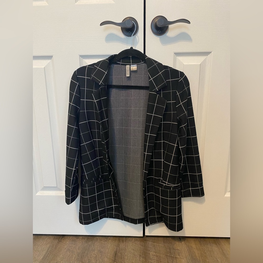 H&M Black and White Blazer